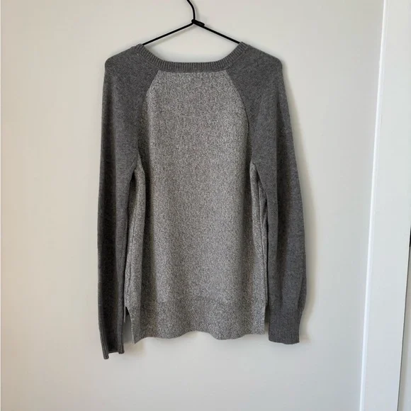 Banana Republic Cashmere Blend Wool Sweater Gray M - Picture 4 of 6